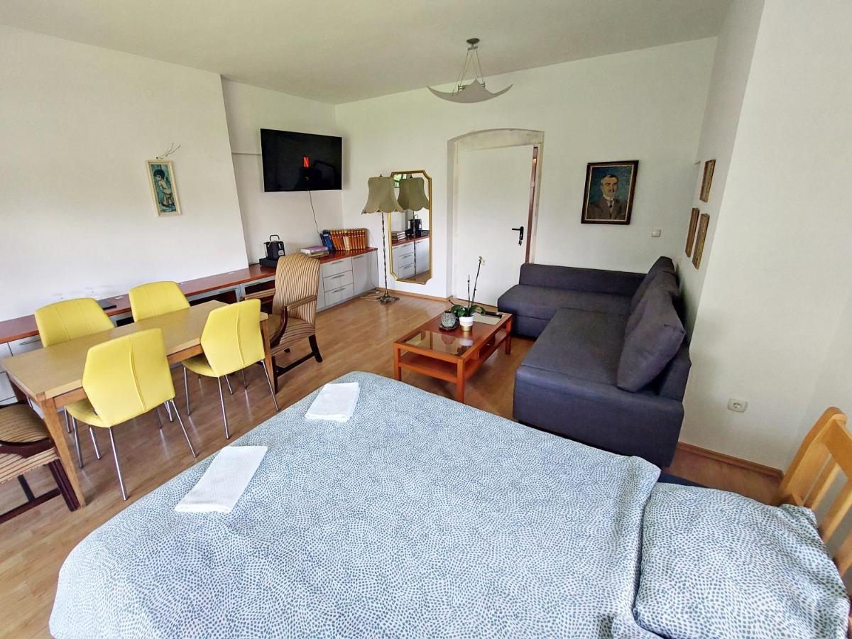 Hotel R24, Rose House à Ljubljana Extérieur photo